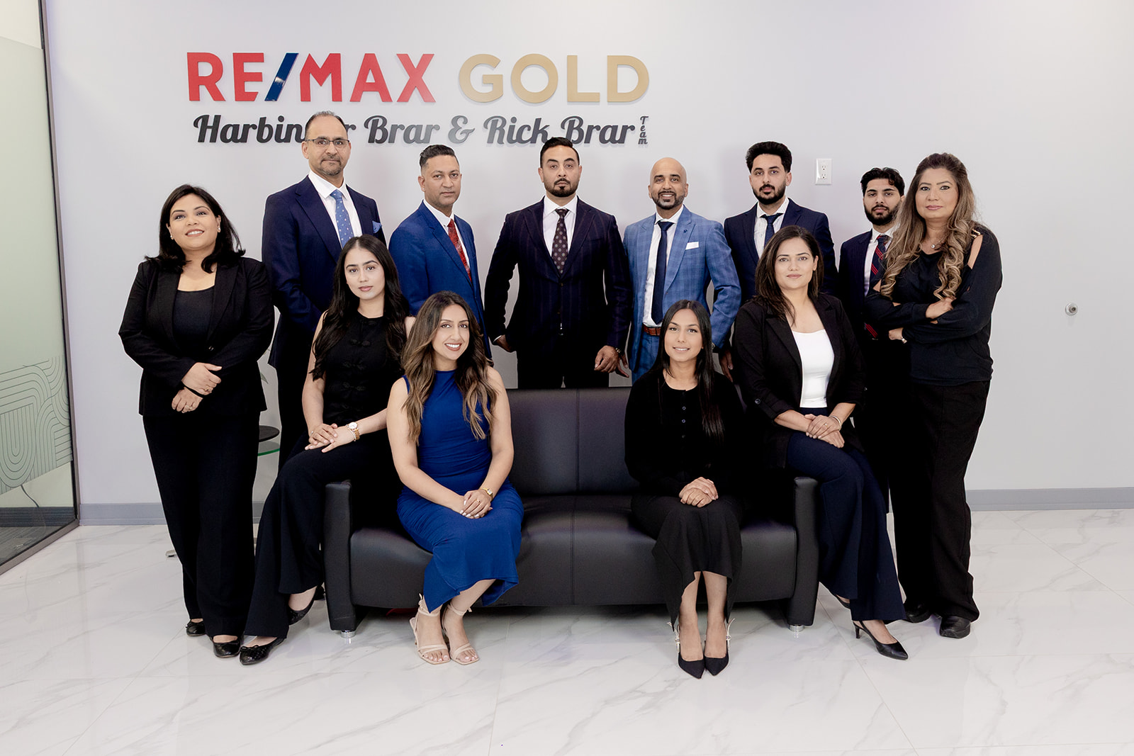 RE/MAX GOLD team photo